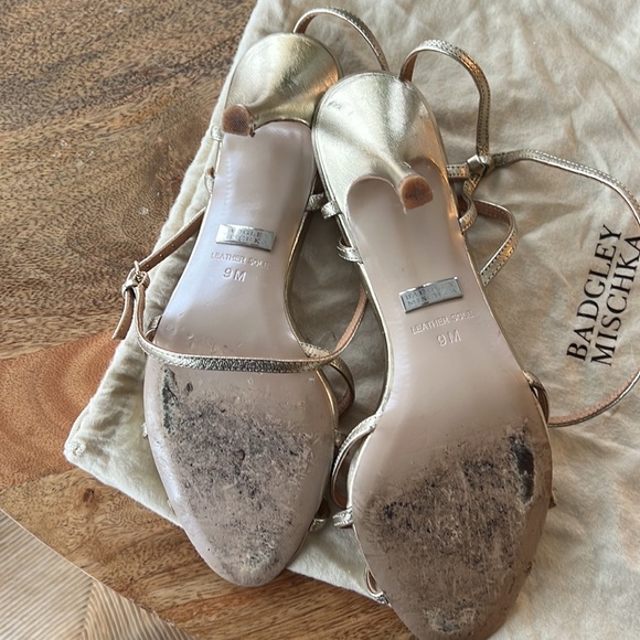 Badgley Mischka metallic gold strapped ankle wrap sandals - Picture 5 of 5